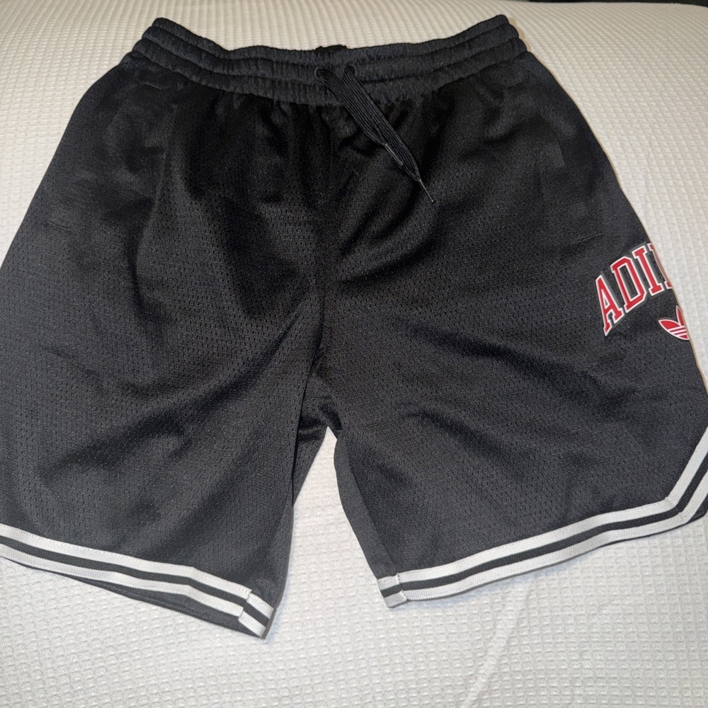 Adidas Youth Boys Shorts Black With Red Adidas Symbol Sz Large